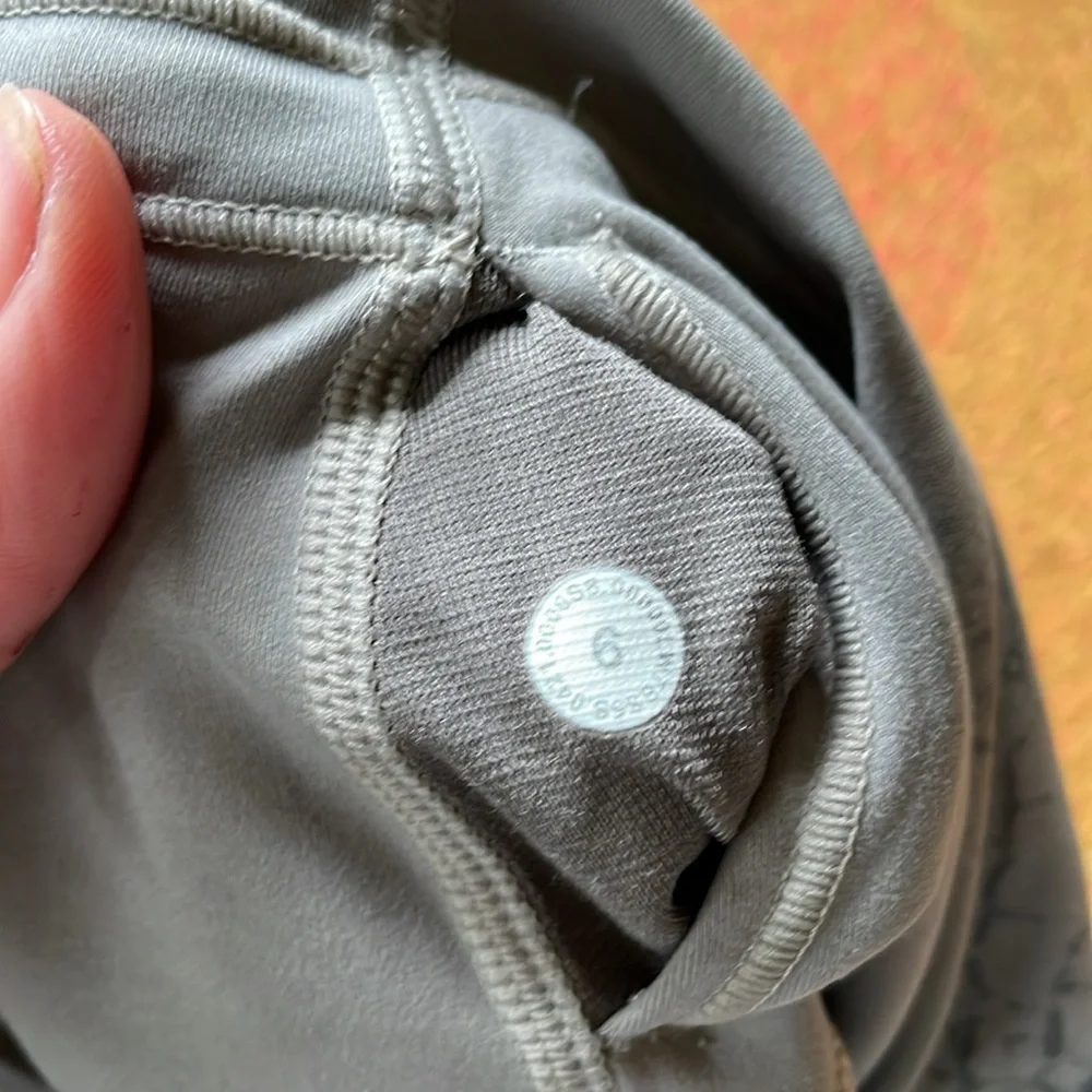 Wunder Train High Rise Shorts - Picture 4 of 4